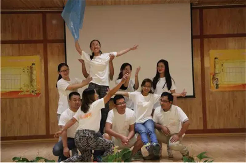 團隊.jpg 團隊.jpg