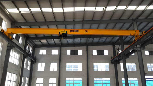 5噸單梁起重機(jī).jpg 5噸單梁起重機(jī).jpg