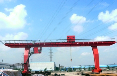 MDG單主梁吊鉤門式重起重機1.2.400.jpg MDG單主梁吊鉤門式重起重機1.2.400.jpg