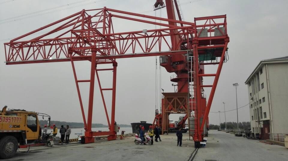 龍門起重機 龍門起重機