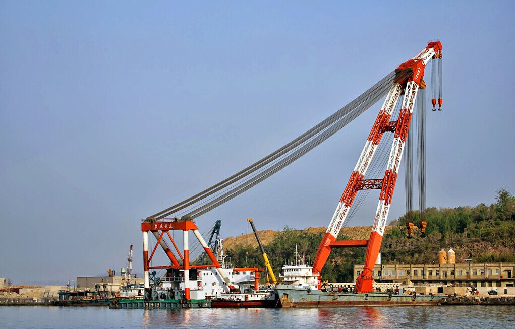 港口吊4.jpg 港口吊4.jpg