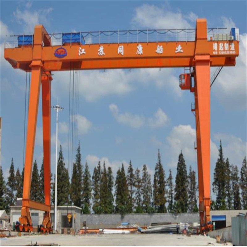 ME100T箱型雙小車門式起重機(jī).jpg ME100T箱型雙小車門式起重機(jī).jpg